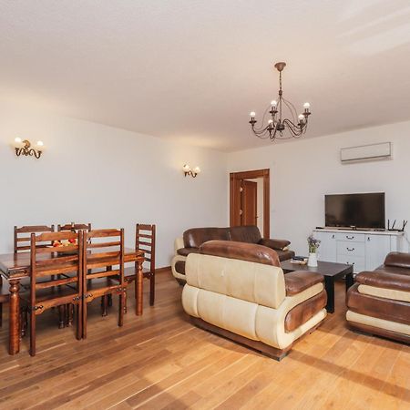 Apartments Pietra Mare Петровац Экстерьер фото