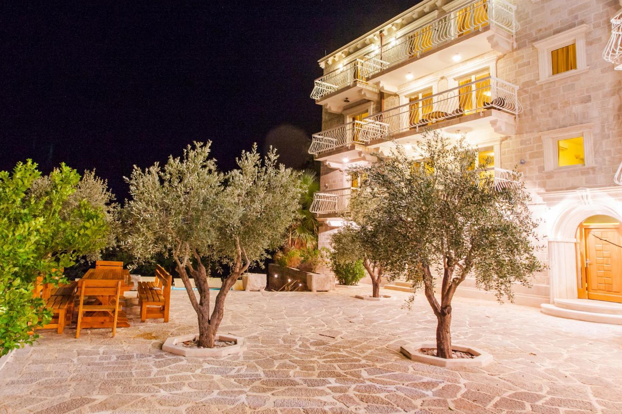 Apartments Pietra Mare Петровац Экстерьер фото