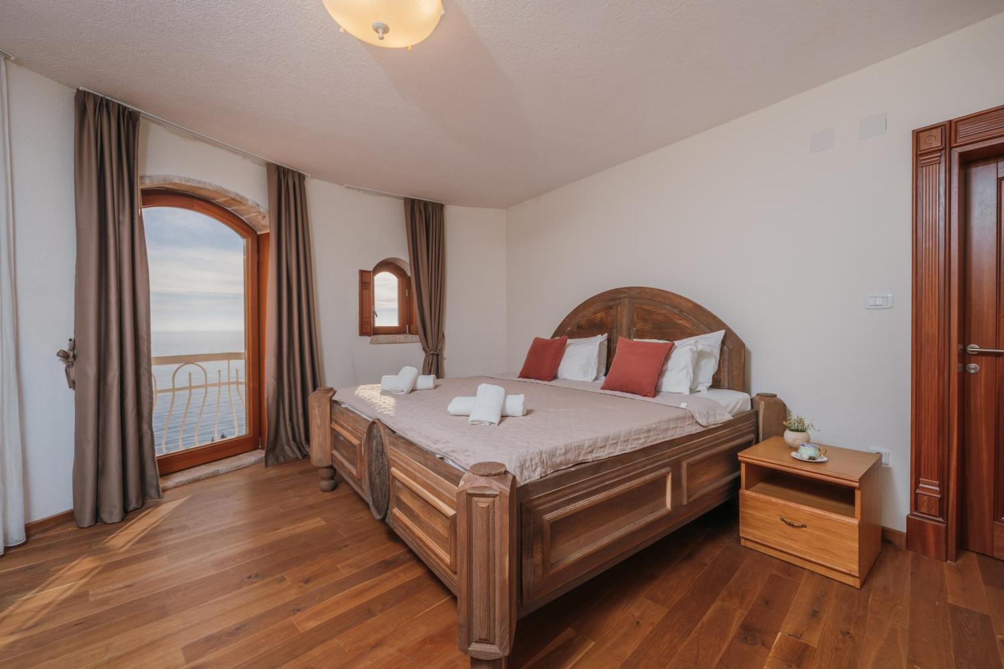 Apartments Pietra Mare Петровац Экстерьер фото