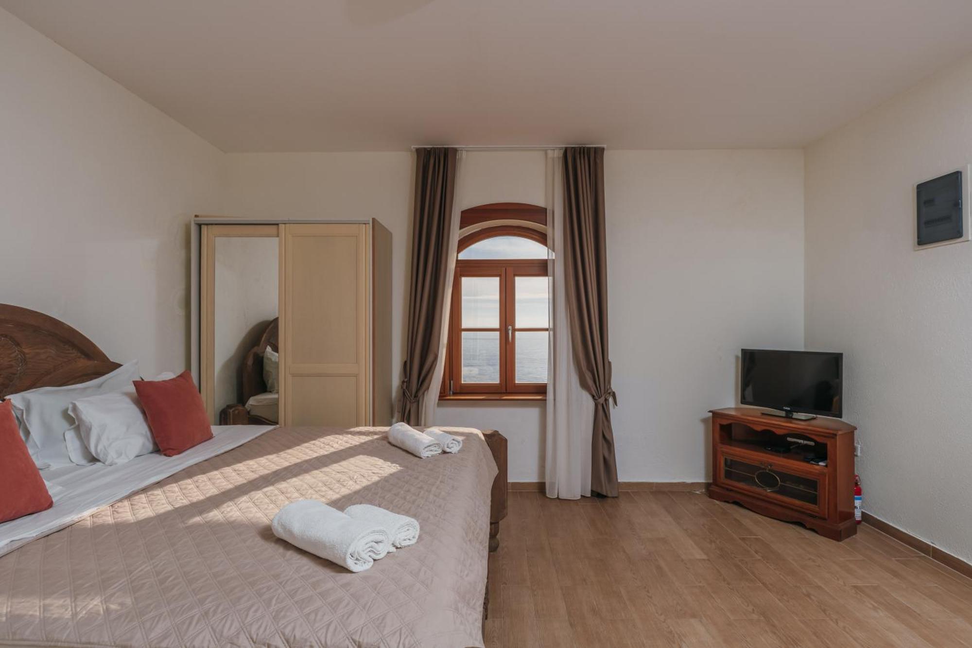 Apartments Pietra Mare Петровац Экстерьер фото