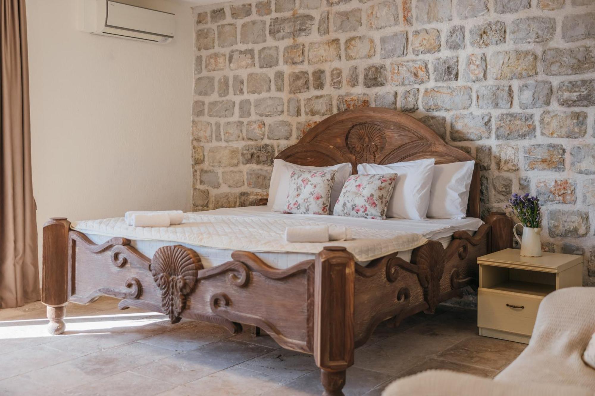 Apartments Pietra Mare Петровац Экстерьер фото