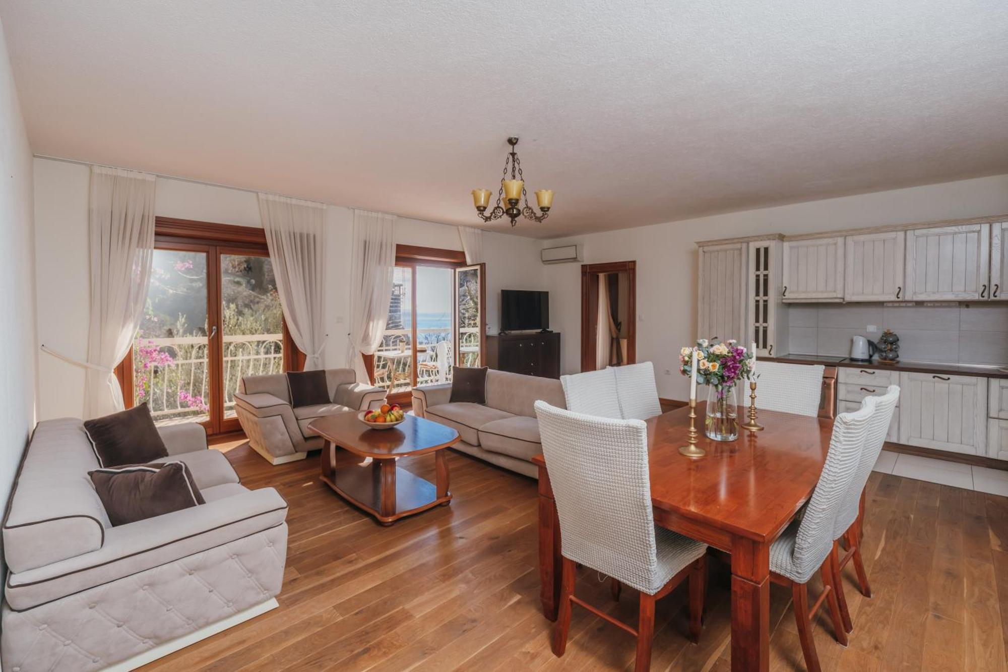 Apartments Pietra Mare Петровац Экстерьер фото