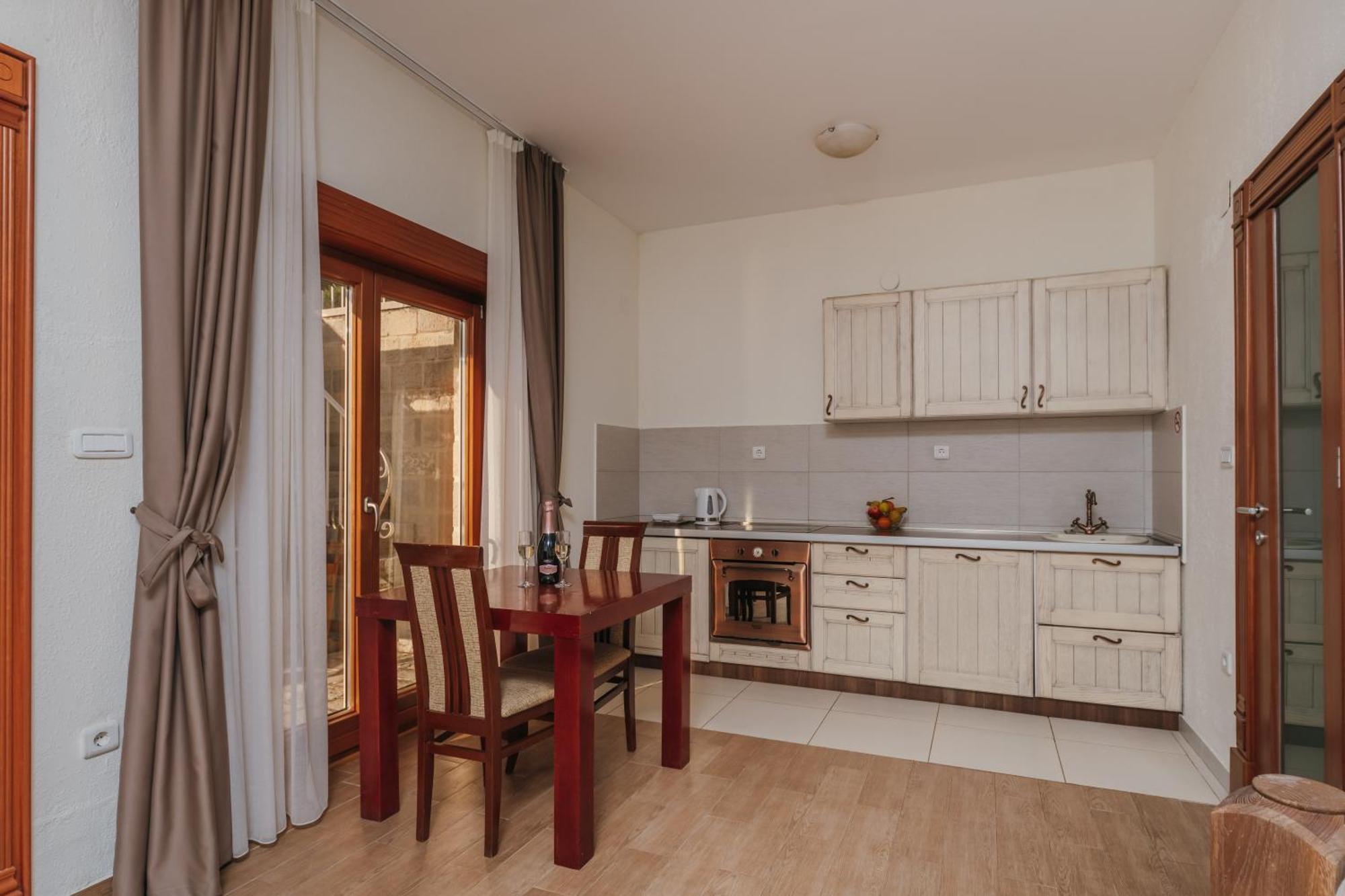 Apartments Pietra Mare Петровац Номер фото