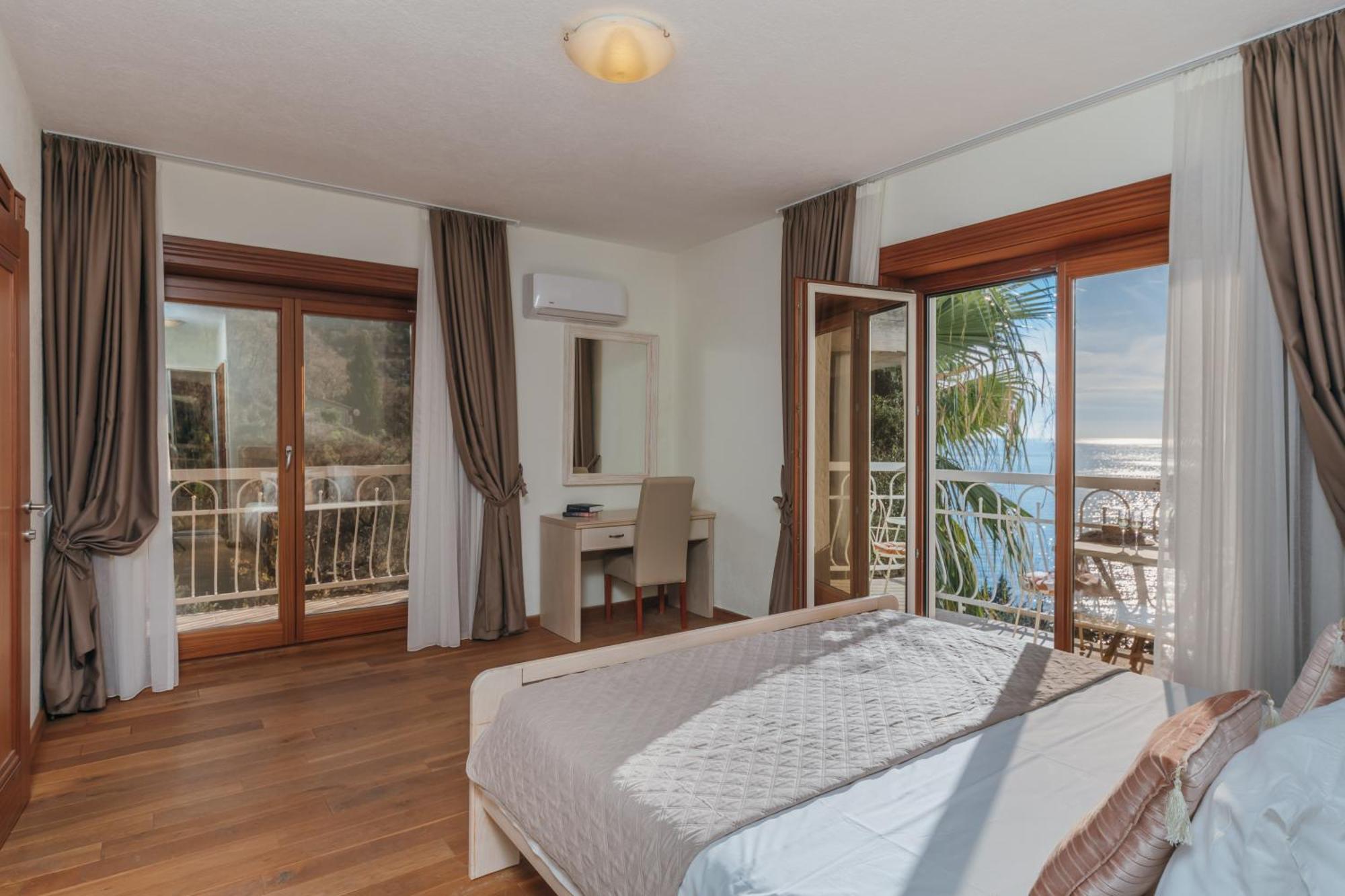 Apartments Pietra Mare Петровац Экстерьер фото