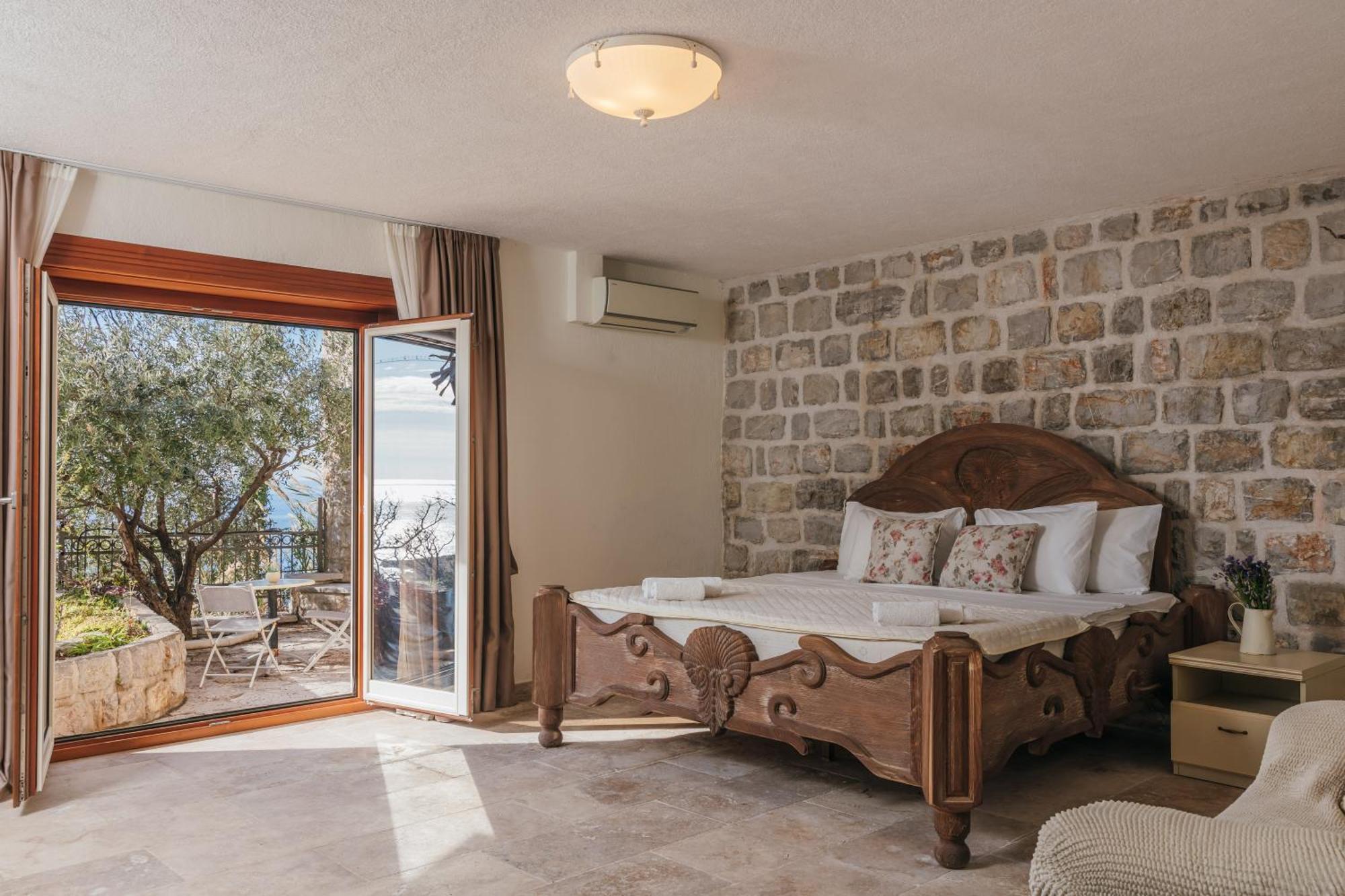Apartments Pietra Mare Петровац Экстерьер фото